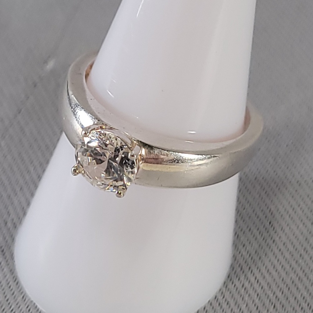 Diamonique Solitaire Ring Womens Size 9 Silver Round Cut CZ Sterling 925 GSJ